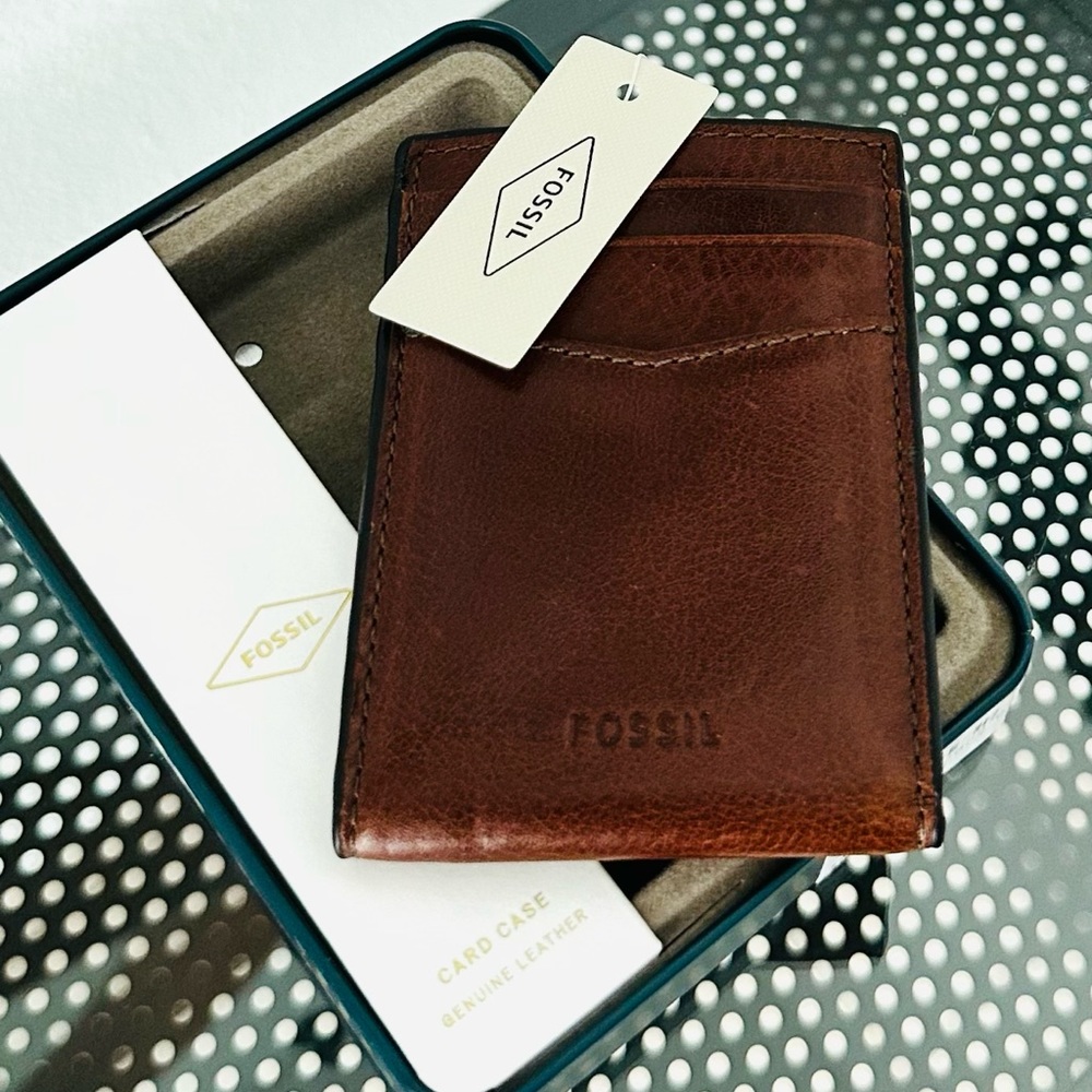 Fossil Leather Magnetic Cardholder